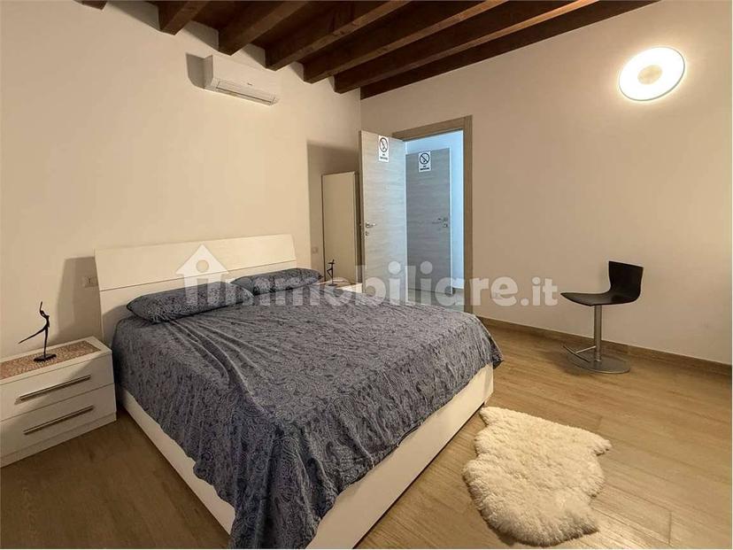 Trilocale via Antonio Gramsci, 3, Centro, Padenghe sul Garda — foto 13 di 18