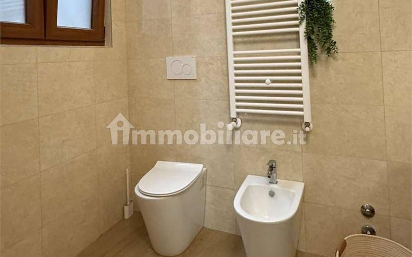 Trilocale via Antonio Gramsci, 3, Centro, Padenghe sul Garda — foto 11 di 18