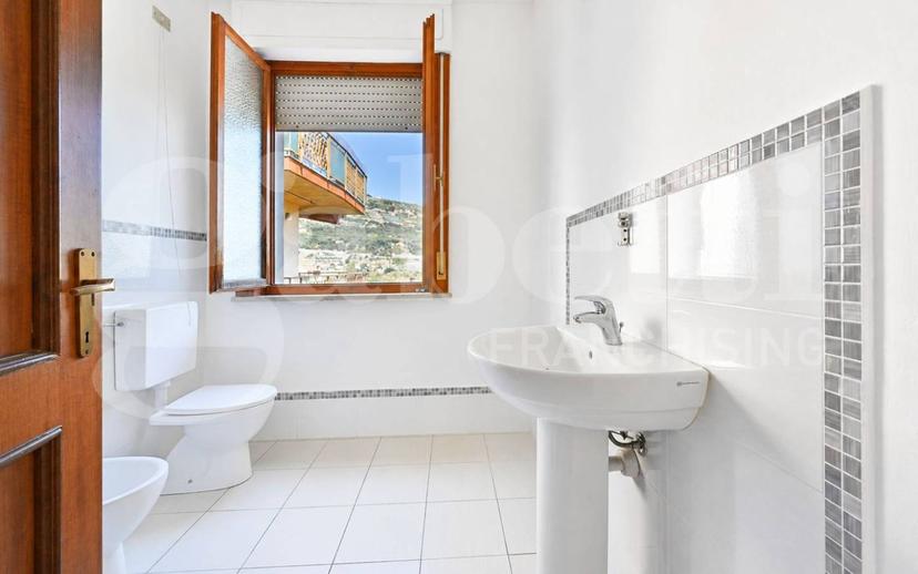 Quadrilocale via San Francesco , 128, Centro, Taggia — foto 6 di 23