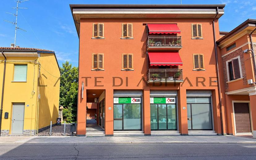 Quadrilocale giacomo matteotti 122, Centro, Castello d'Argile — foto 21 di 37