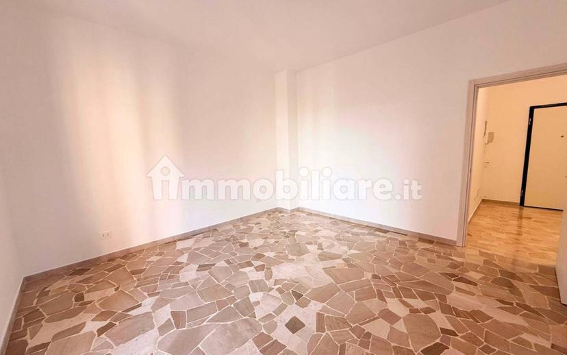 Trilocale via Antonio Cantore 2, Grazie Vecchie - Boschetti Reali, Monza — foto 11 di 18