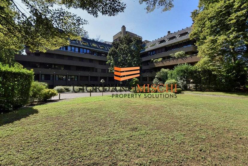 Appartamento viale Regina Margherita di Savoia 11, San Biagio, Monza — foto 2 di 63