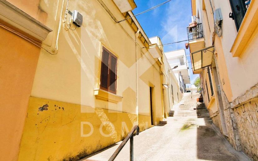 Terratetto unifamiliare Vico Guglielmo Oberdan, Centro, Parabita — foto 4 di 27