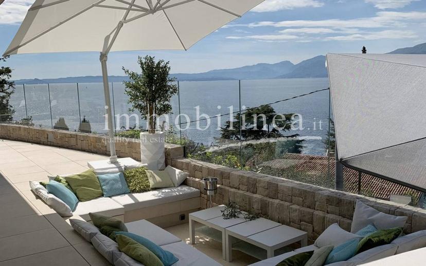 Villa bifamiliare via Pozzol, Centro, Torri del Benaco — foto 10 di 16