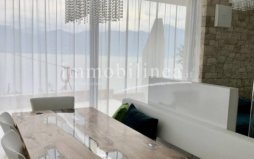 Villa bifamiliare via Pozzol, Centro, Torri del Benaco — foto 14 di 16