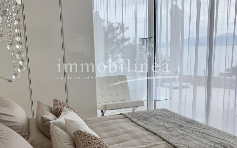 Villa bifamiliare via Pozzol, Centro, Torri del Benaco — foto 11 di 16