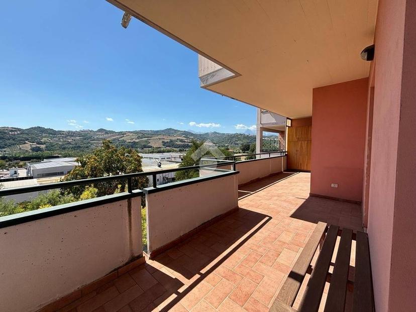 Quadrilocale via Nazionale 56, Castellalto — foto 22 di 30