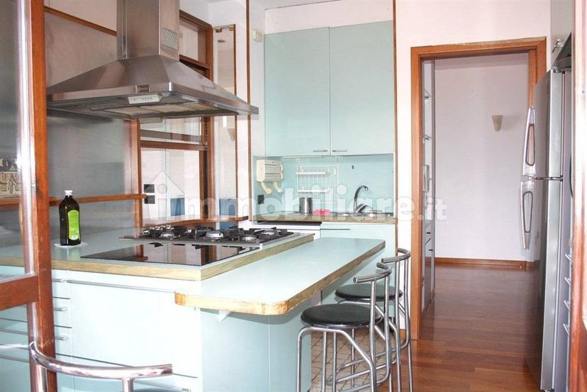 Appartamento via villa del sole 91, Desenzano Centro, Desenzano del Garda — foto 9 di 25