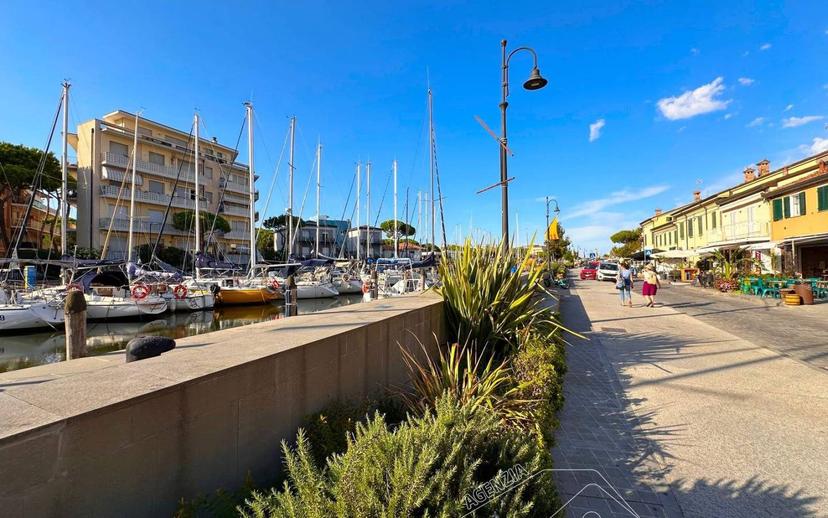 Trilocale viale Nazario Sauro 42, Centro, Cervia — foto 4 di 30
