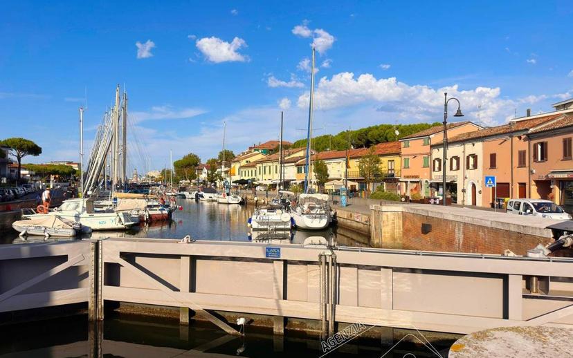 Trilocale viale Nazario Sauro 42, Centro, Cervia — foto 25 di 30