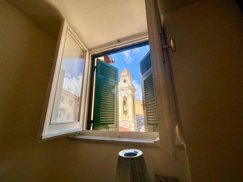 Trilocale via Lorenzo de Raymondi 27, Centro, Finale Ligure — foto 11 di 23