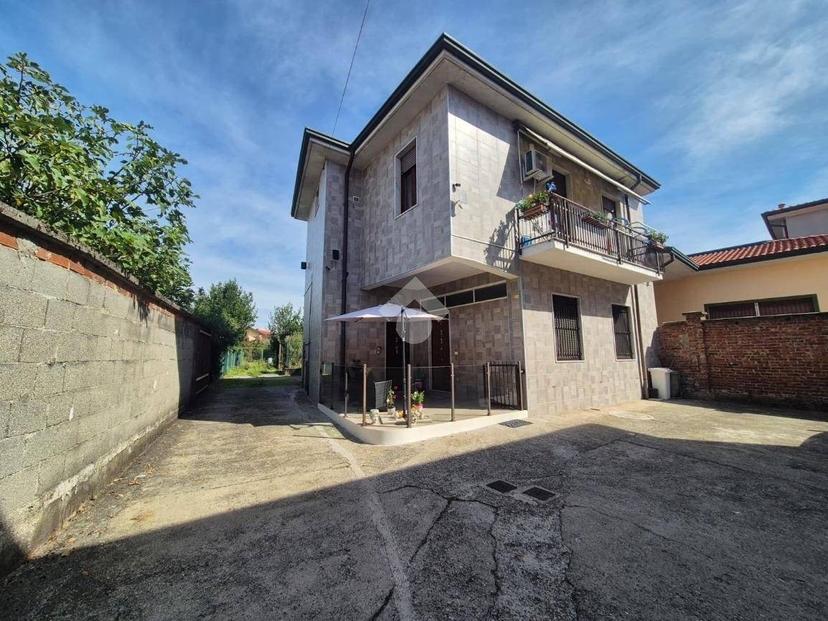Terratetto unifamiliare piazza Sant'Ambrogio 7, Roncello — foto 17 di 41