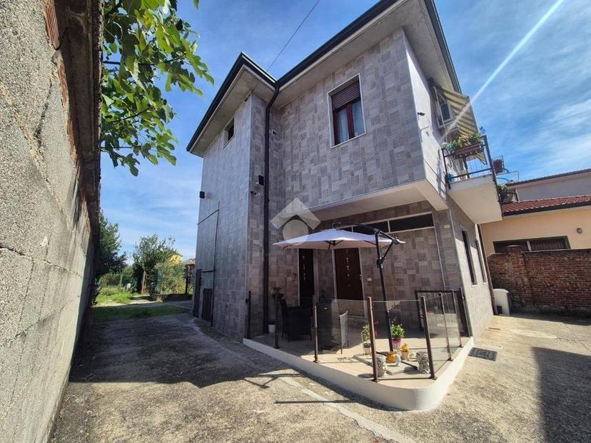 Terratetto unifamiliare piazza Sant'Ambrogio 7, Roncello — foto 33 di 41