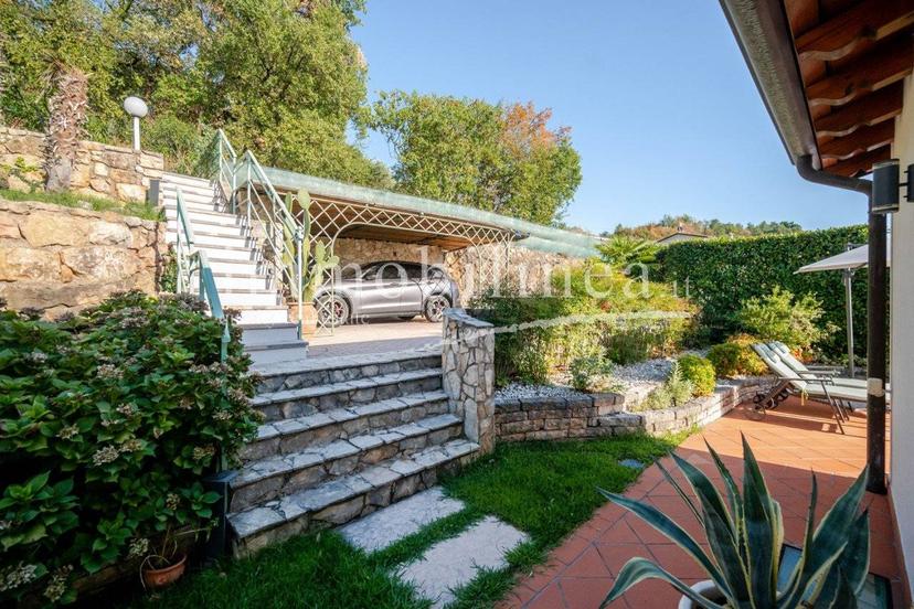 Villa unifamiliare via CORRUBBIO Piano T-1, Centro, Torri del Benaco — foto 27 di 57