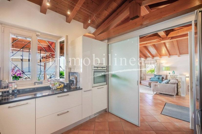 Villa unifamiliare via CORRUBBIO Piano T-1, Centro, Torri del Benaco — foto 19 di 57