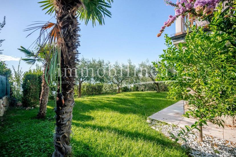 Villa unifamiliare via CORRUBBIO Piano T-1, Centro, Torri del Benaco — foto 56 di 57