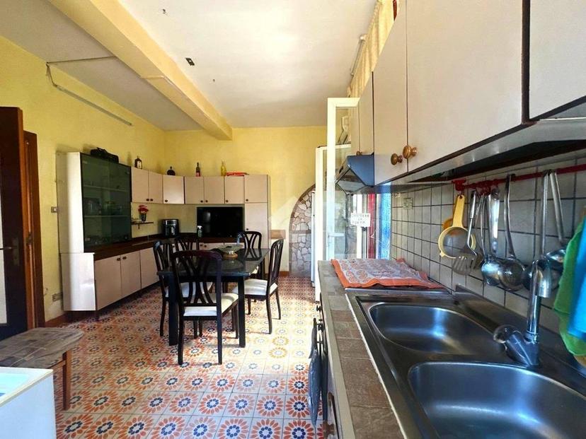 Quadrilocale viale pergusa, Bagnara Destra Volturno, Castel Volturno — foto 7 di 18
