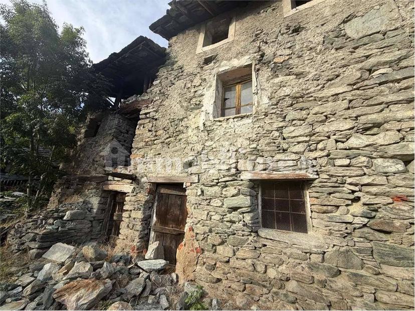 Rustico frazione Moron Gezard, Moron, Saint-Vincent — foto 2 di 8
