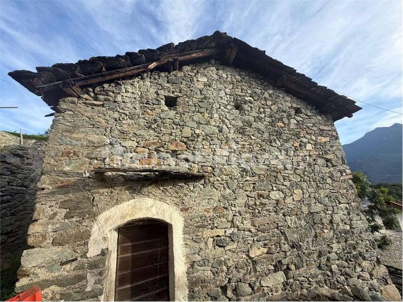 Rustico frazione Moron Gezard, Moron, Saint-Vincent — foto 7 di 8