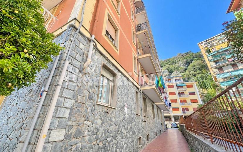 Quadrilocale via Paola Olivieri 16, Centro, Levanto — foto 18 di 24