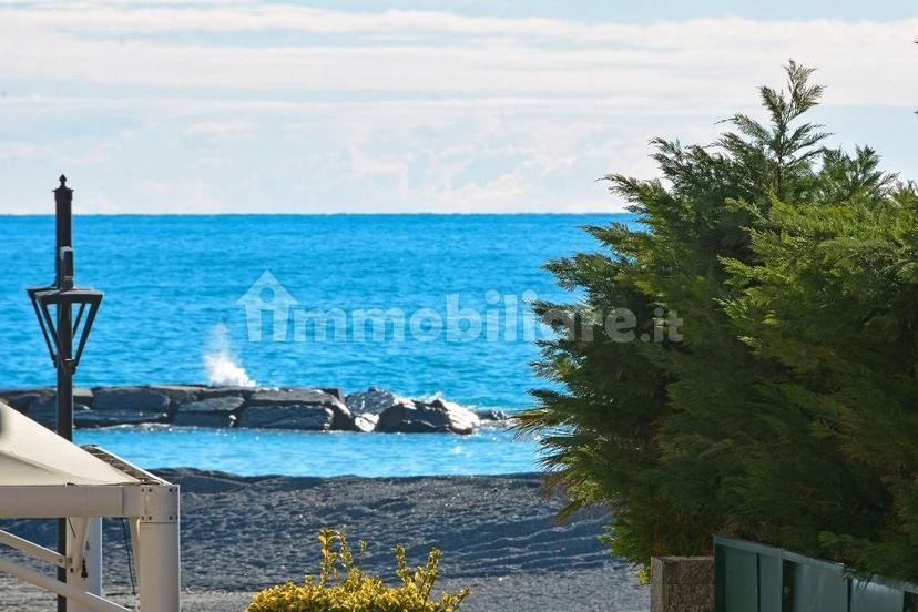 Bilocale largo Parodi, Centro, San Bartolomeo al Mare — foto 24 di 31