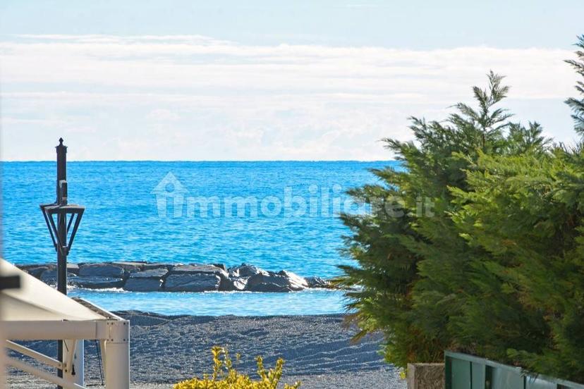 Bilocale largo Parodi, Centro, San Bartolomeo al Mare — foto 31 di 31