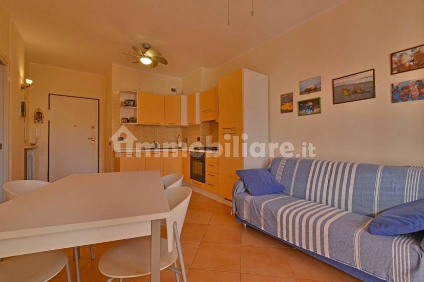 Bilocale largo Parodi, Centro, San Bartolomeo al Mare — foto 9 di 31