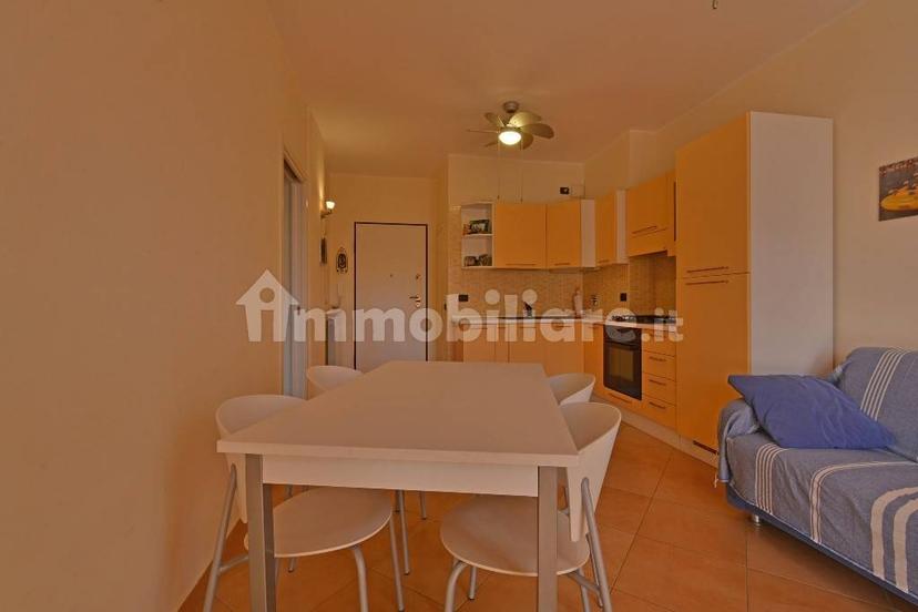 Bilocale largo Parodi, Centro, San Bartolomeo al Mare — foto 17 di 31