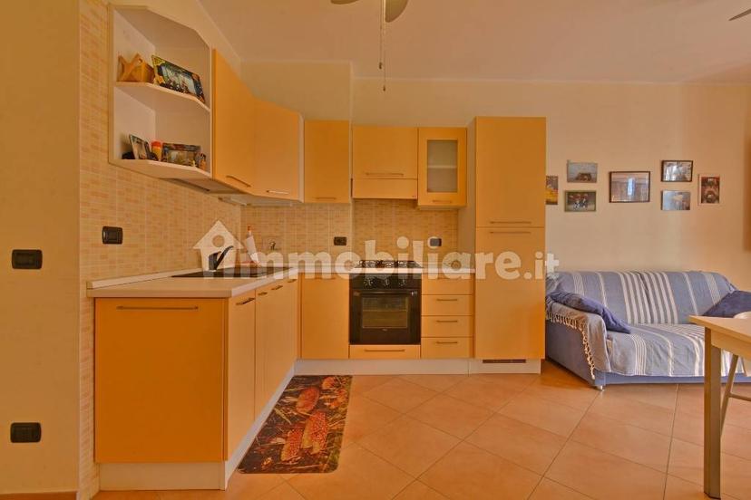 Bilocale largo Parodi, Centro, San Bartolomeo al Mare — foto 2 di 31