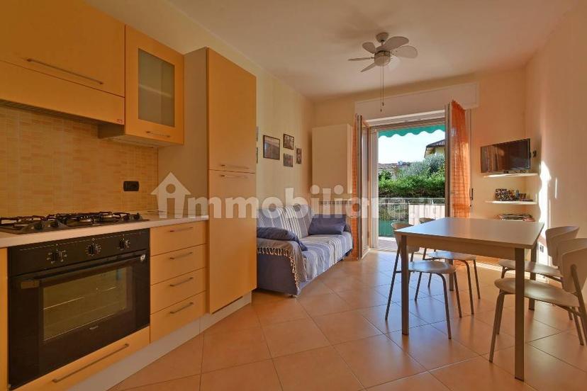 Bilocale largo Parodi, Centro, San Bartolomeo al Mare — foto 22 di 31