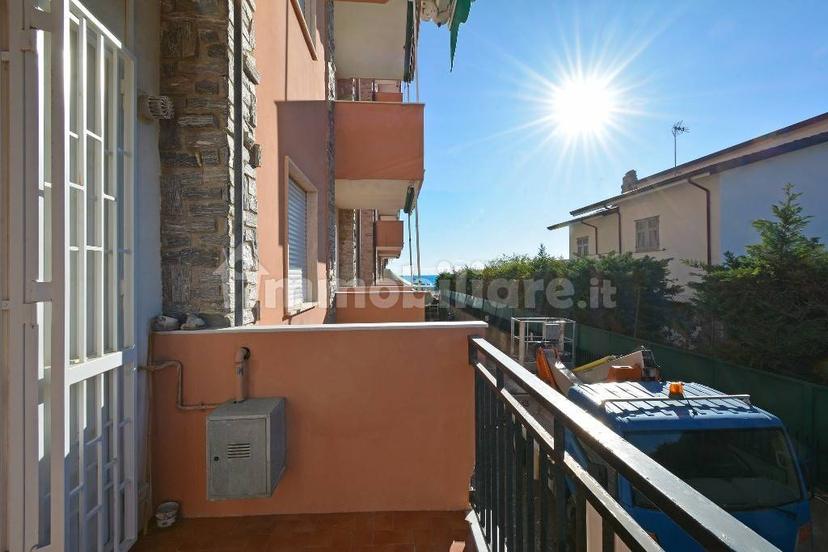 Bilocale largo Parodi, Centro, San Bartolomeo al Mare — foto 30 di 31