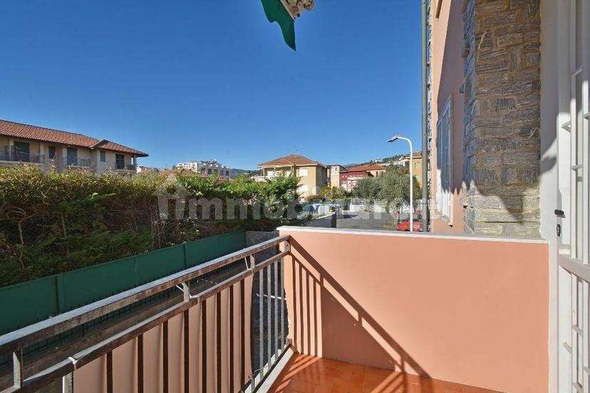 Bilocale largo Parodi, Centro, San Bartolomeo al Mare — foto 13 di 31