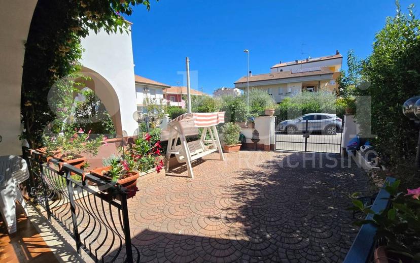 Villa a schiera via Cavour , 4, Tortoreto Lido, Tortoreto — foto 4 di 23