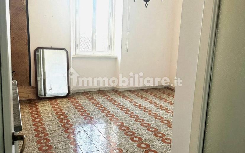 Trilocale piazzetta Regisole, Centro Storico, Pavia — foto 2 di 16