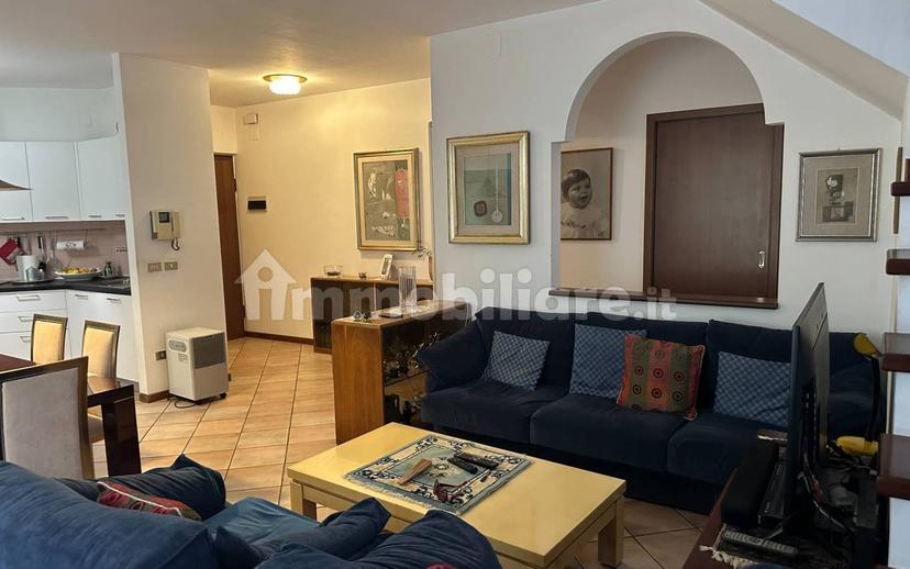 Appartamento via Riccardo Zandonai 36, Centro, Grottammare — foto 11 di 25