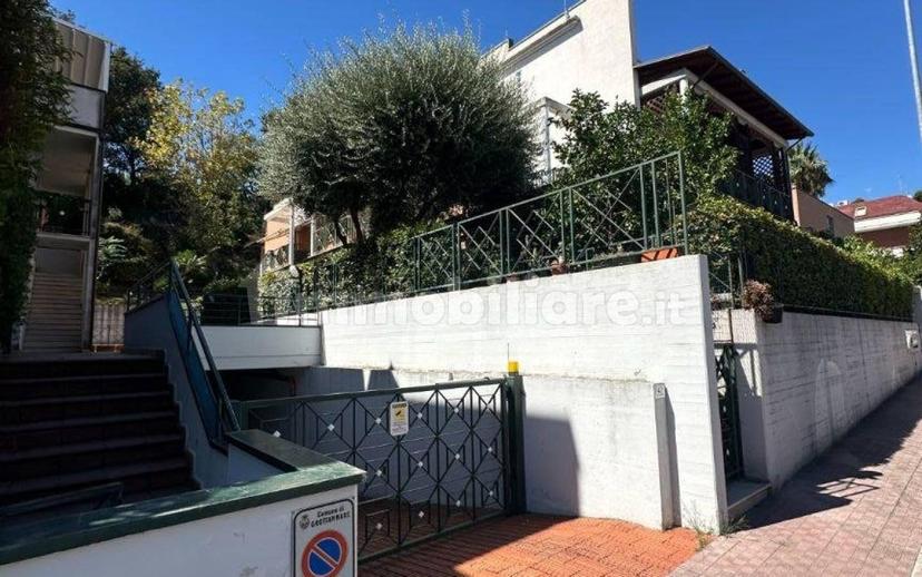 Appartamento via Riccardo Zandonai 36, Centro, Grottammare — foto 17 di 25