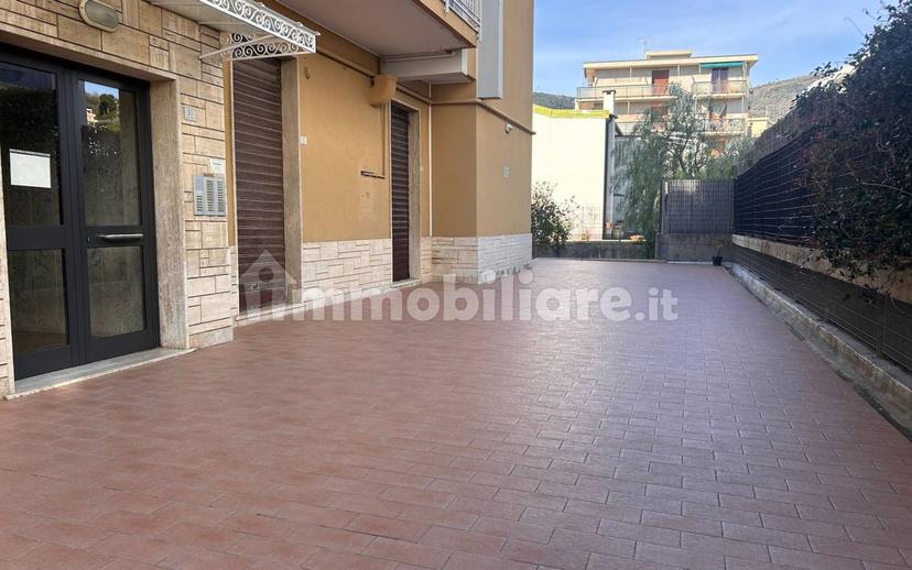 Bilocale viale Riviera 10, Centro, Pietra Ligure — foto 10 di 26