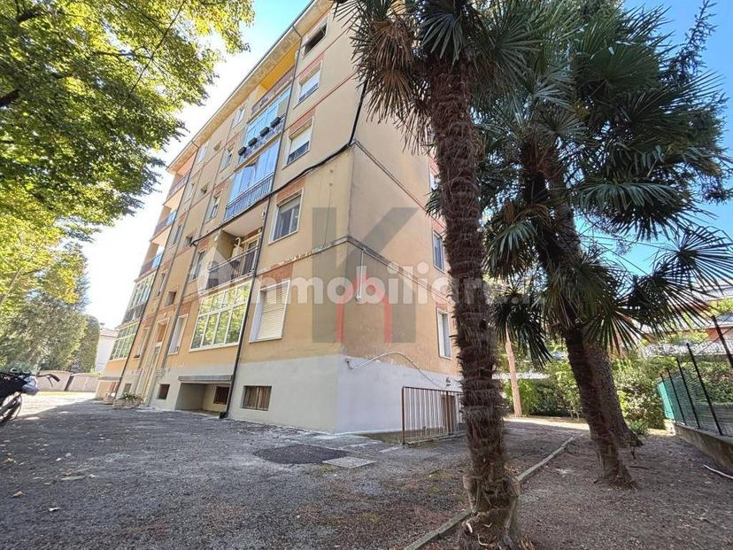 Quadrilocale buono stato, quarto piano, Stazione - Grandi Italiani, Forlì — foto 12 di 32