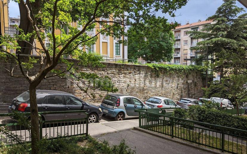 Stanza singola vicolo dell'Ospitale Militare 2-01, Trieste — foto 7 di 16