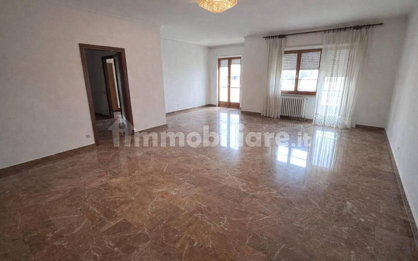 Quadrilocale via Alessandro Ciamarra 40, Centro, Frosinone — foto 15 di 19