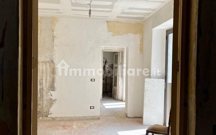 Villa unifamiliare via Vittorio Emanuele, Centro, Aci Sant'Antonio — foto 2 di 10