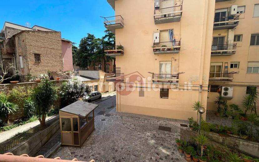 Trilocale corso Dante Alighieri, Centro Storico, Benevento — foto 8 di 19