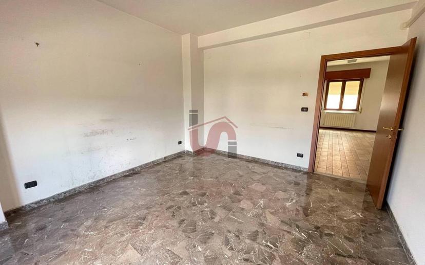 Trilocale corso Dante Alighieri, Centro Storico, Benevento — foto 15 di 19