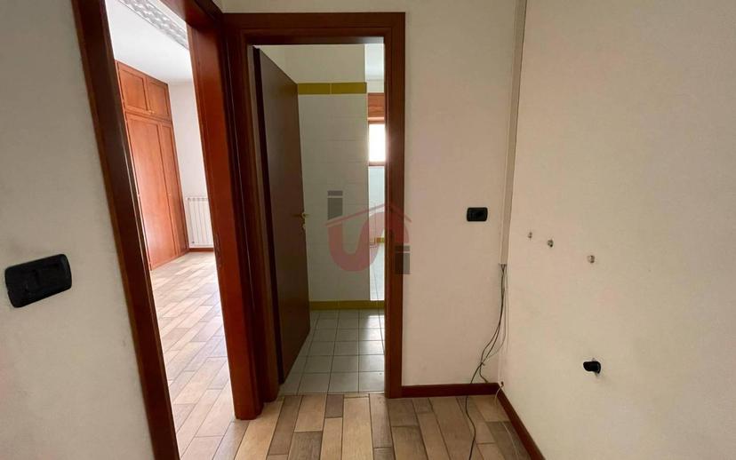 Trilocale corso Dante Alighieri, Centro Storico, Benevento — foto 13 di 19