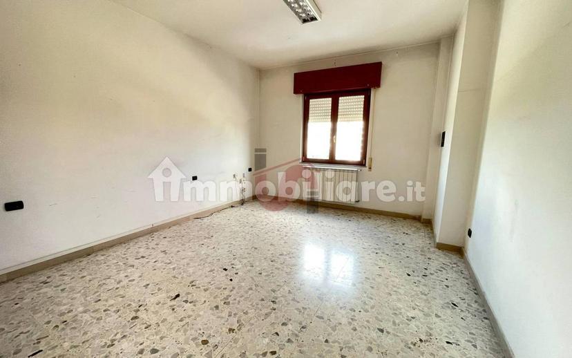 Trilocale corso Dante Alighieri, Centro Storico, Benevento — foto 10 di 19