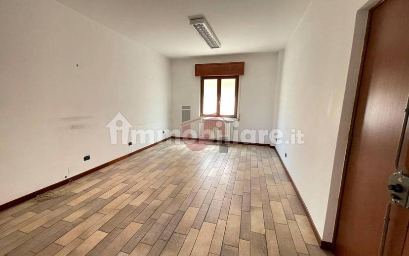 Trilocale corso Dante Alighieri, Centro Storico, Benevento — foto 17 di 19