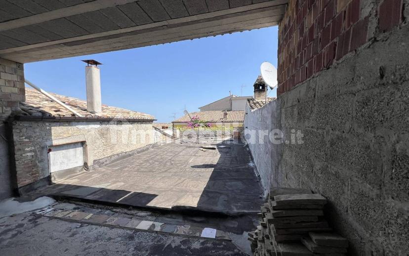 Loft viale delle Clarisse, Centro, Atri — foto 9 di 21