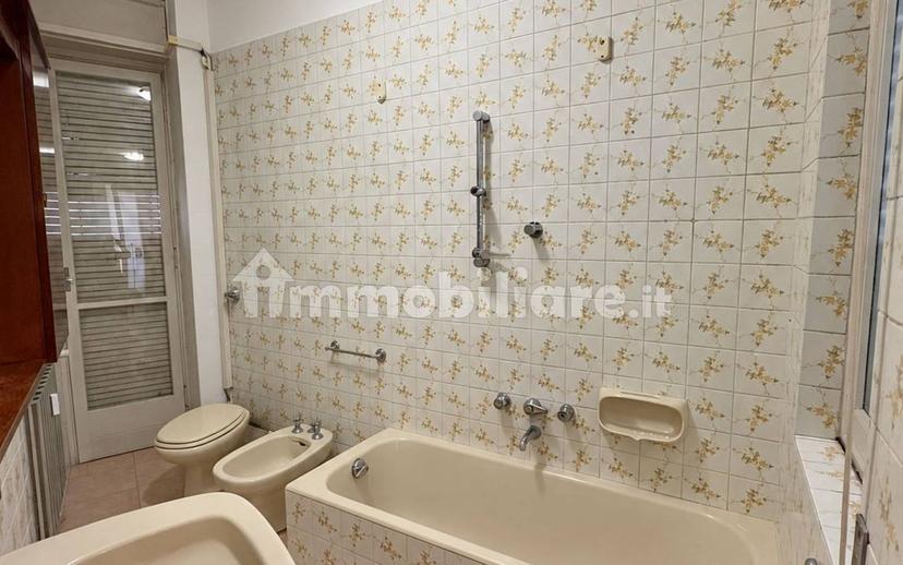 Trilocale via Lucrezia De Bastici 24, Ospedale, Vigevano — foto 17 di 18