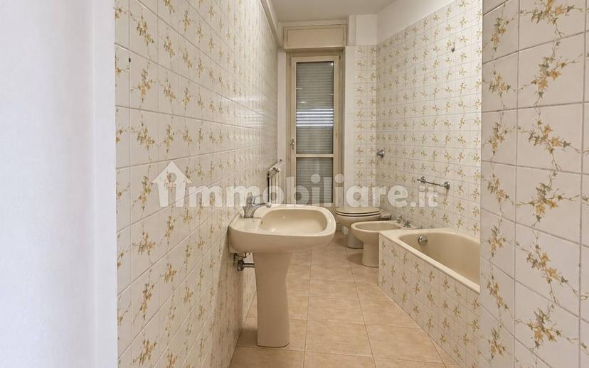 Trilocale via Lucrezia De Bastici 24, Ospedale, Vigevano — foto 14 di 18
