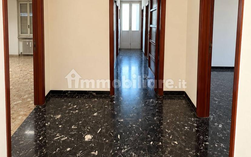 Trilocale via Lucrezia De Bastici 24, Ospedale, Vigevano — foto 11 di 18